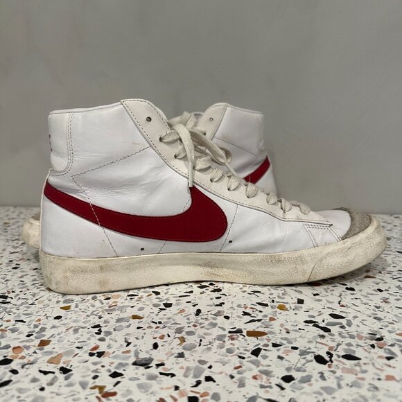 ⚡️SOLD⚡️Nike Shoes Men Size 11 Blazer MID '77 VNTG Red Sail White Blanc Rouge - Picture 2 of 8